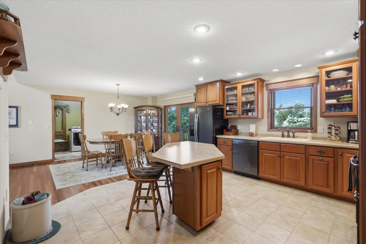 956 280th Street Property Photo 10