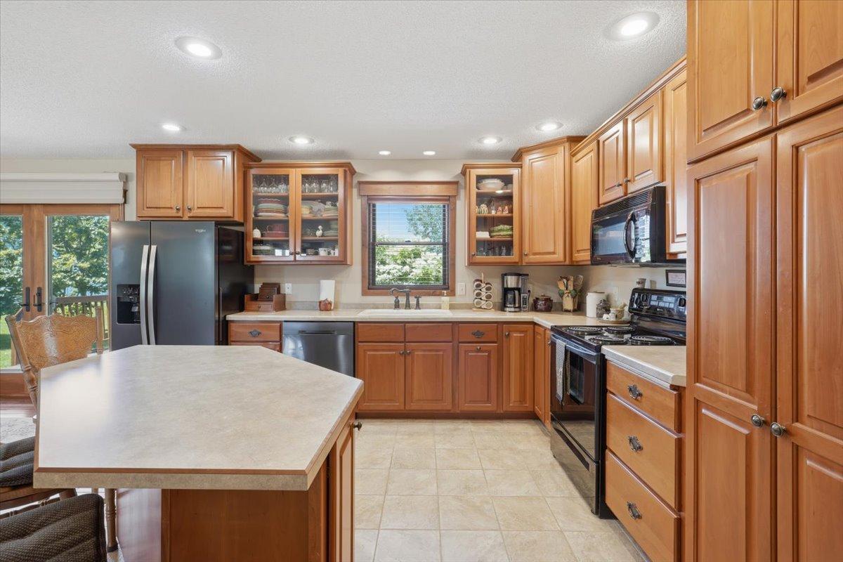 956 280th Street Property Photo 13