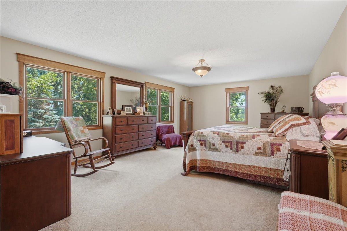956 280th Street Property Photo 19
