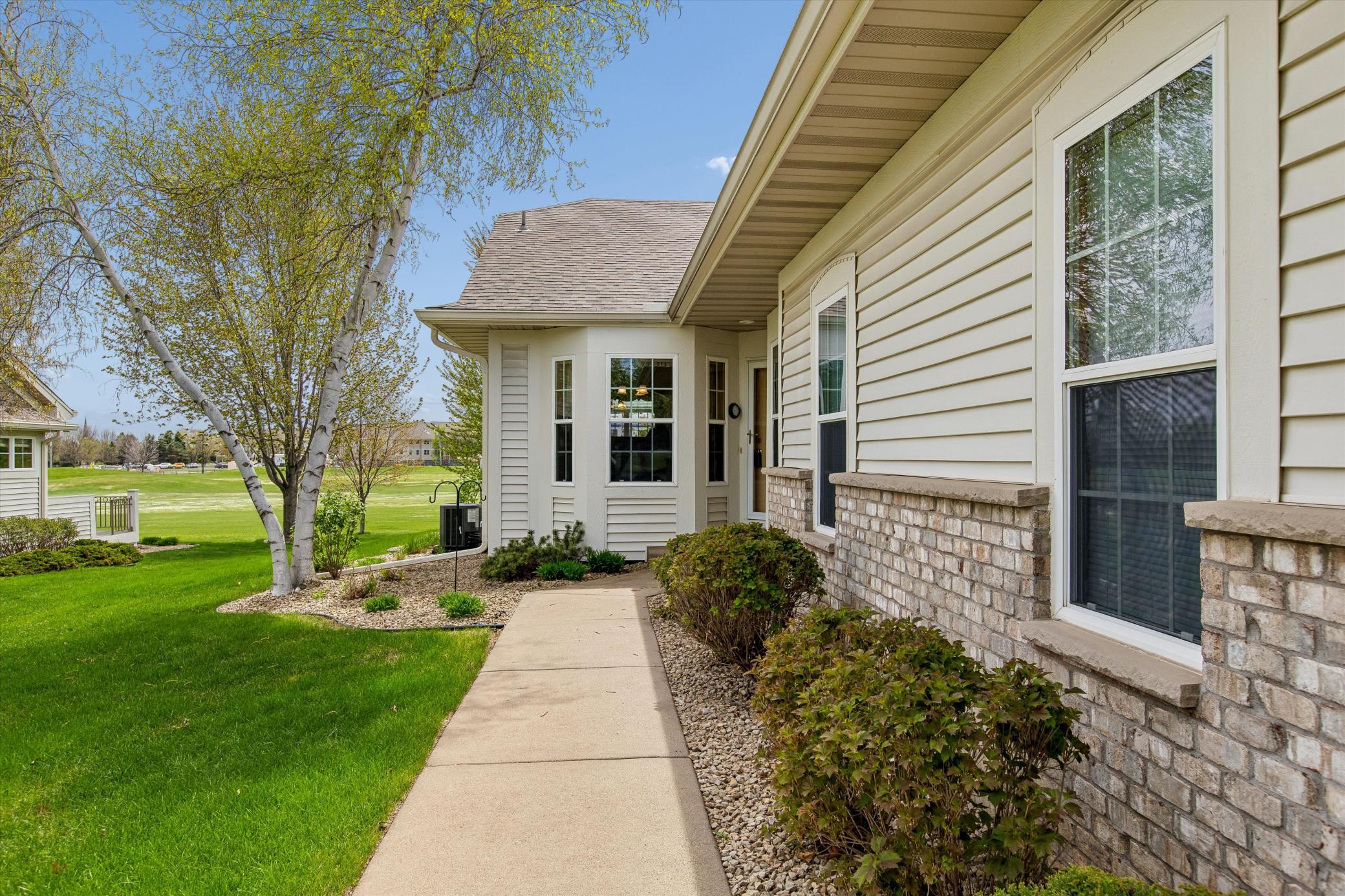 505 Holly Lane N Property Photo 1