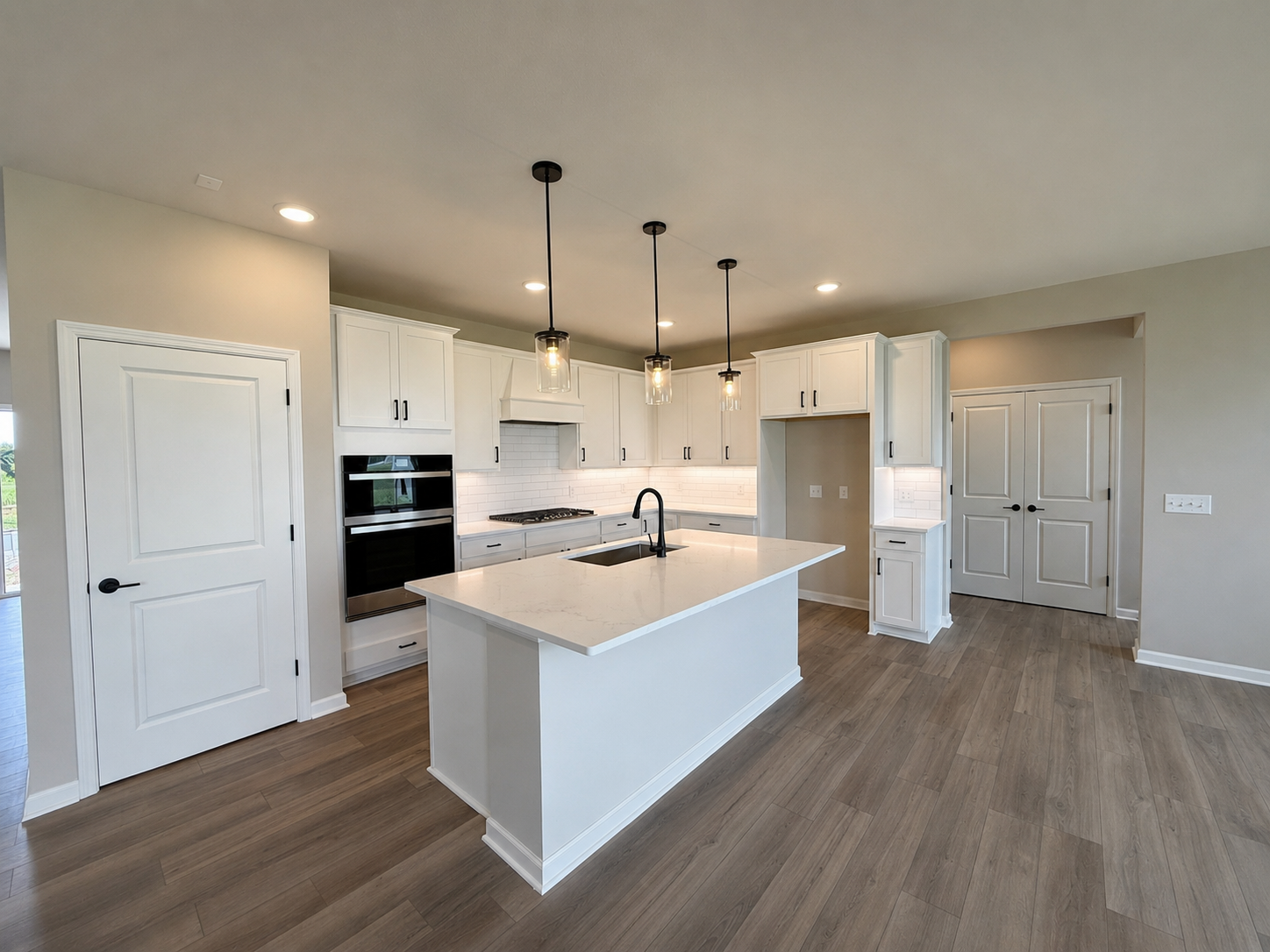 15033 Ashtown Lane Property Photo 2