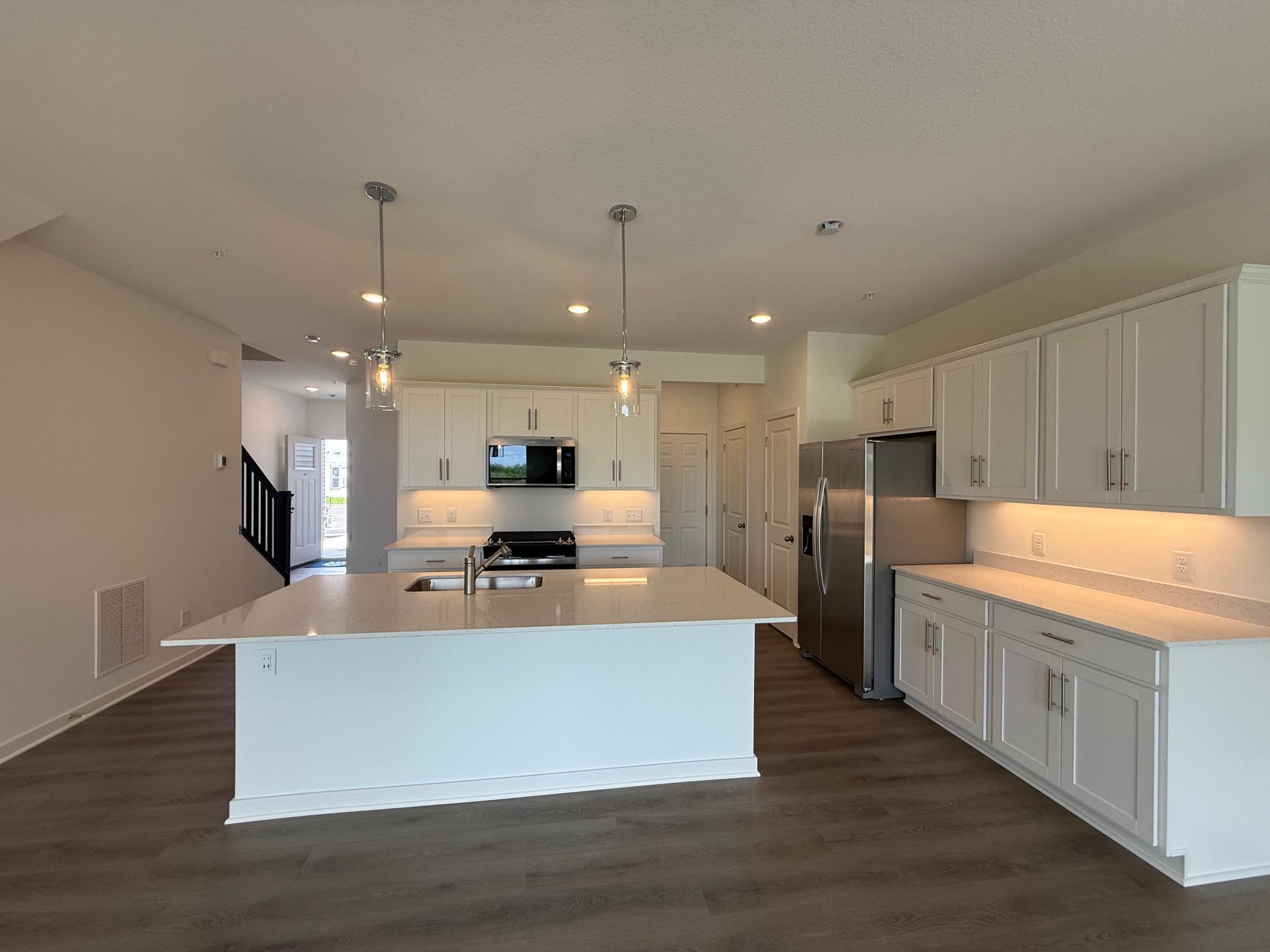 14951 Avondale View Property Photo 4