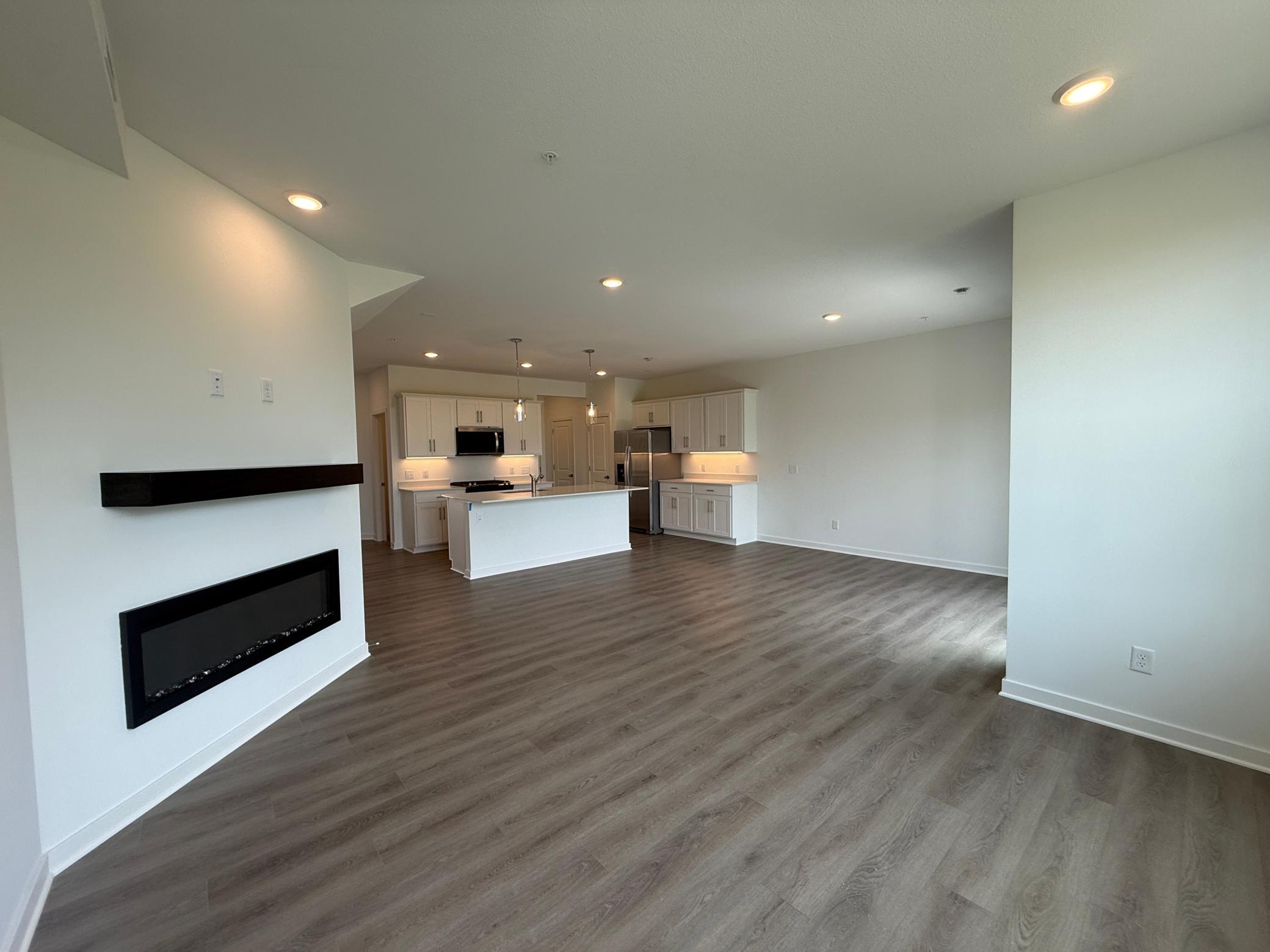 14951 Avondale View Property Photo 9