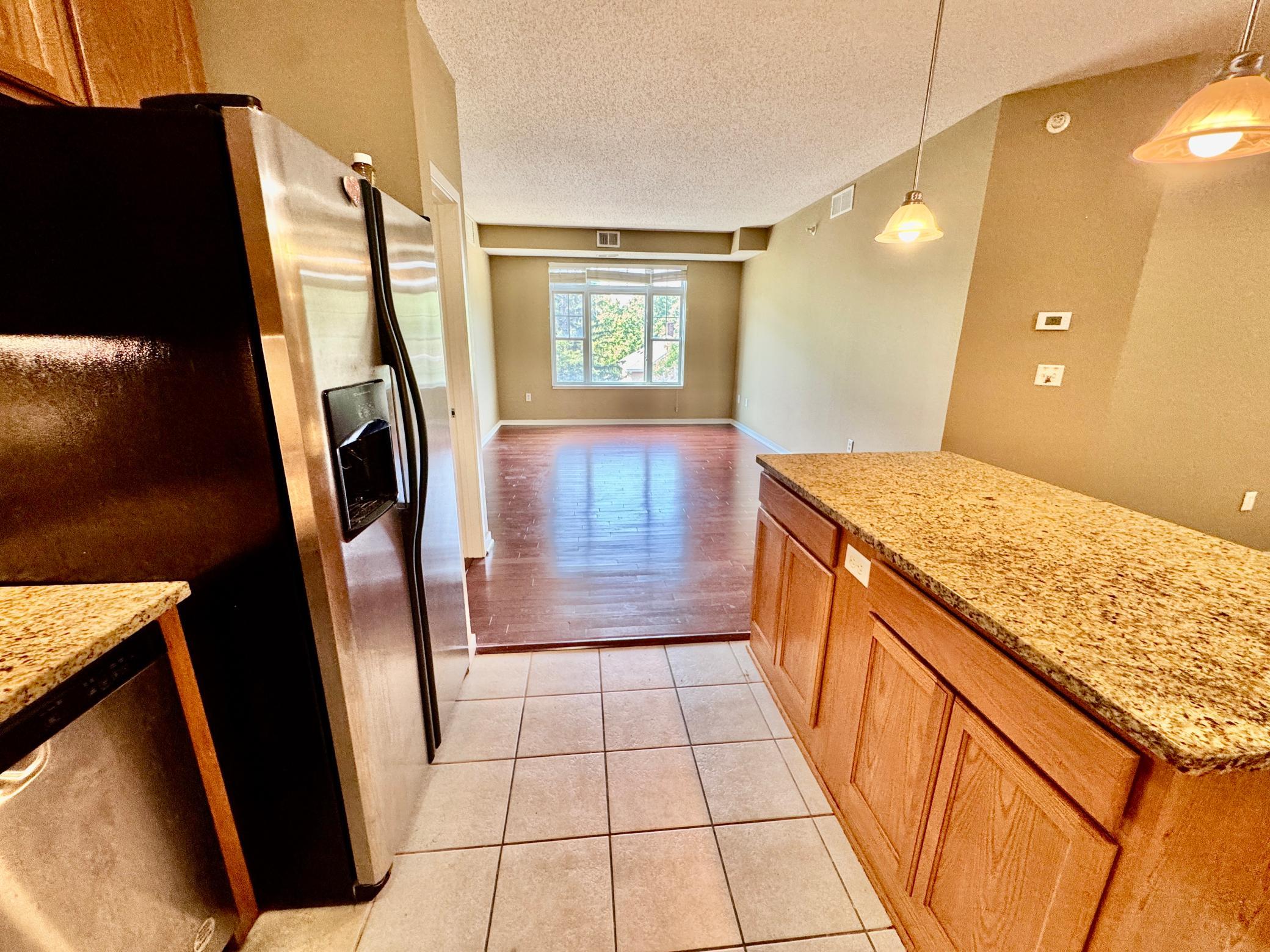 619 8th Street Se 309 Property Photo 3