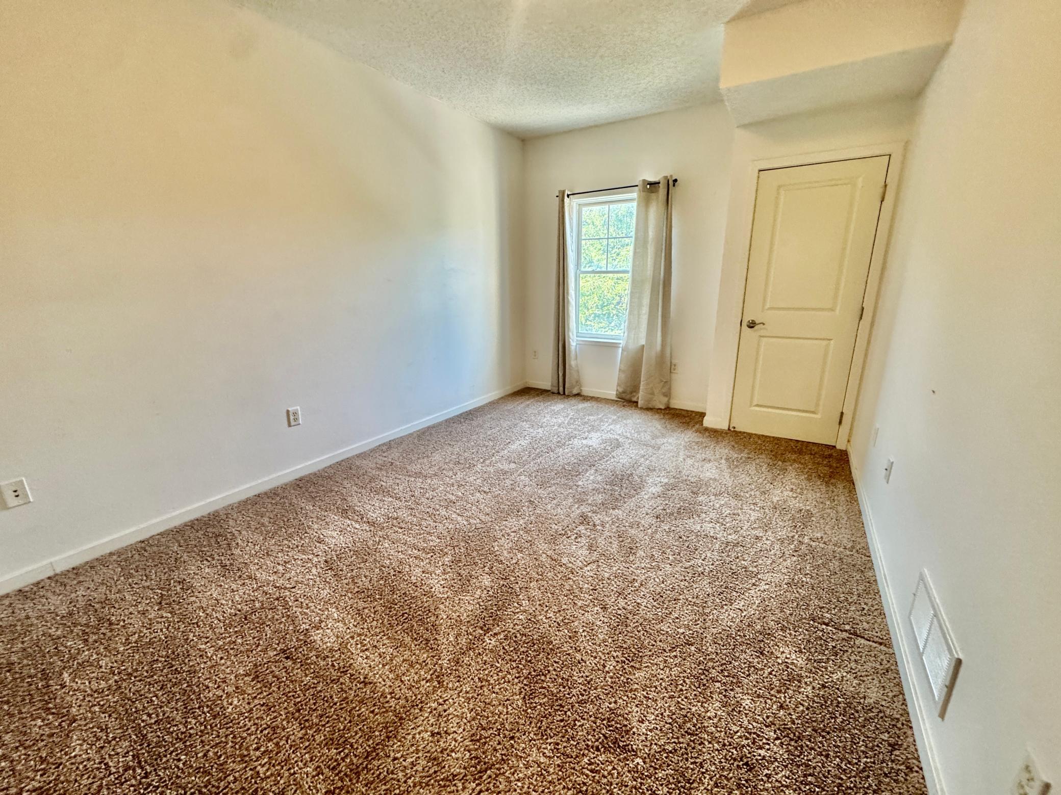 619 8th Street Se 309 Property Photo 13