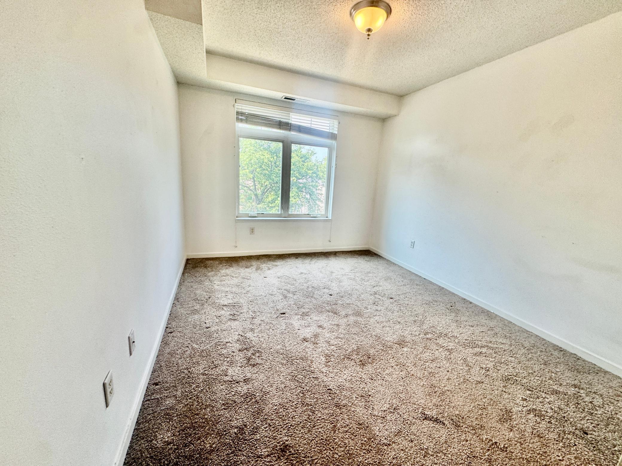 619 8th Street Se 309 Property Photo 19