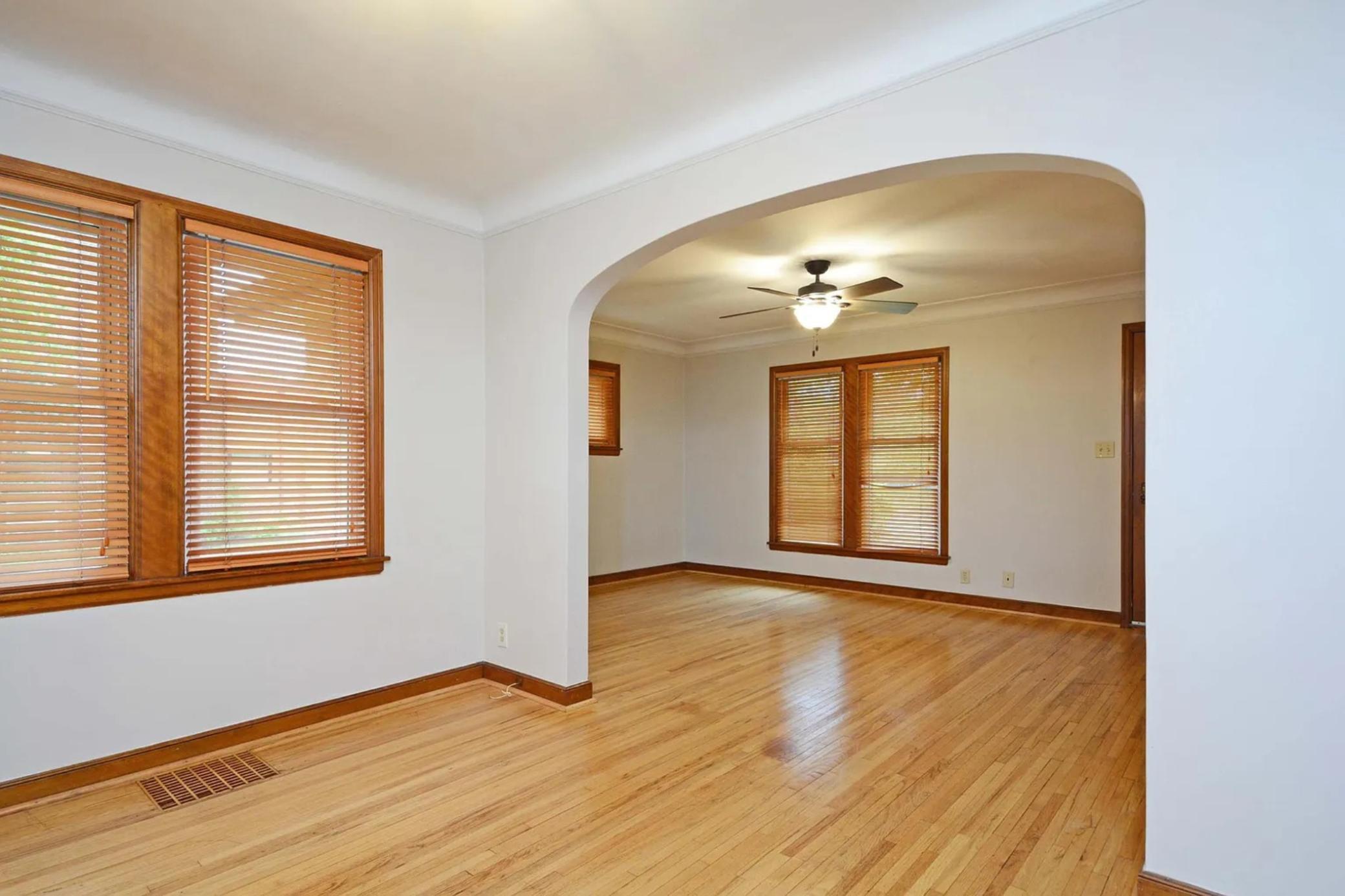 4255 Thomas Avenue N Property Photo 6
