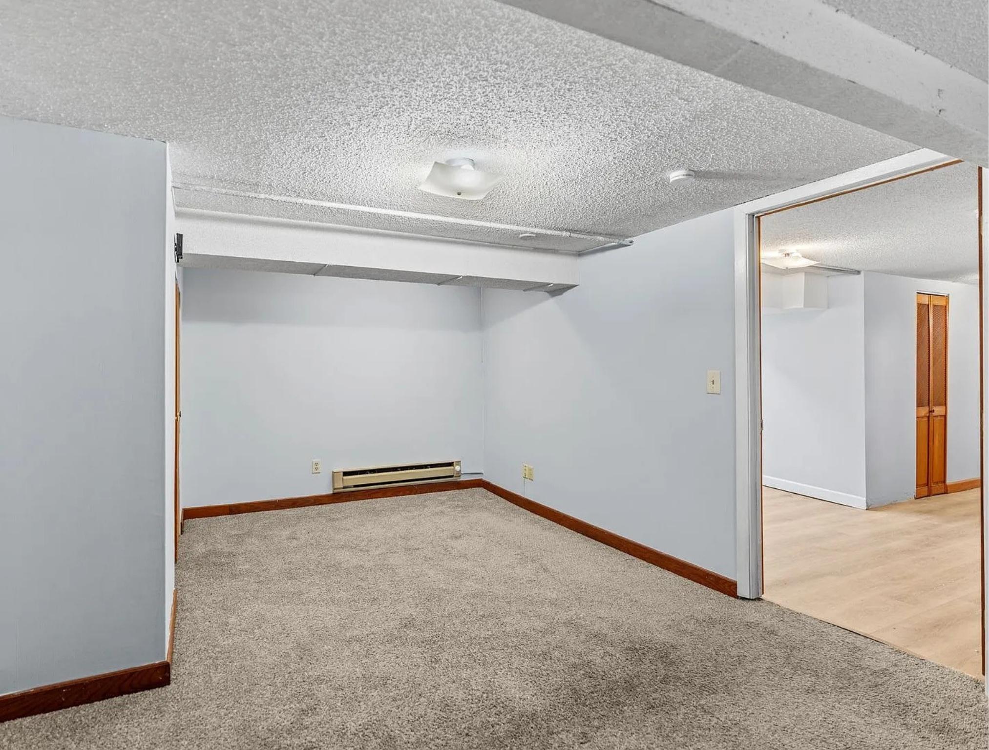 4255 Thomas Avenue N Property Photo 13