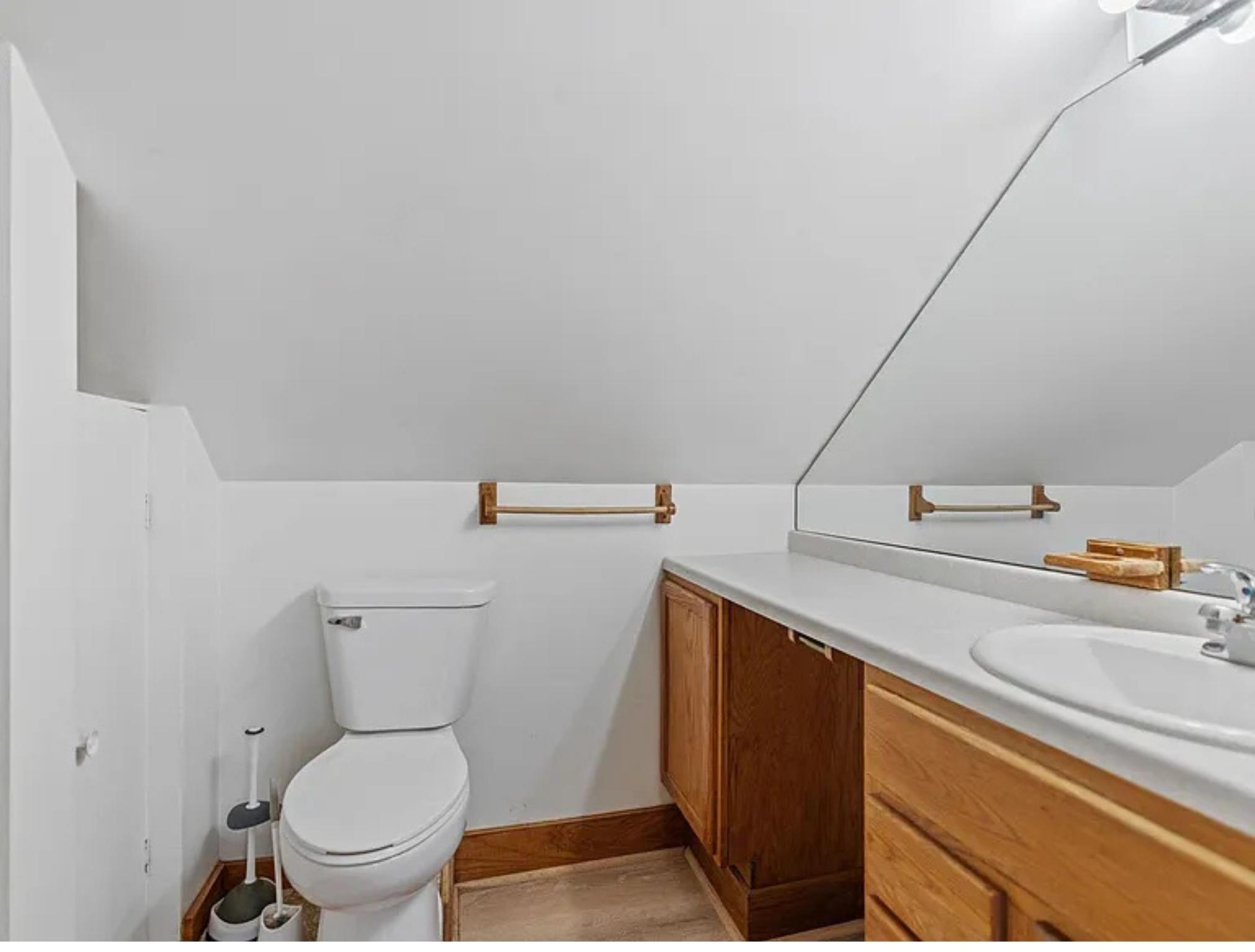 4255 Thomas Avenue N Property Photo 21