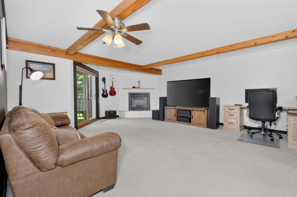 536 Quadna Mountain Road Property Photo 14