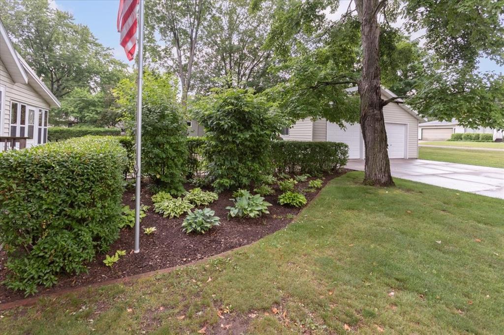 2216 3rd Street E Property Photo 3