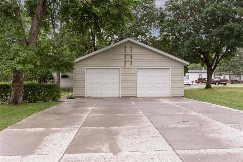 2216 3rd Street E Property Photo 8