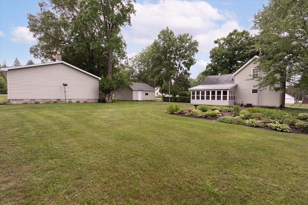 2216 3rd Street E Property Photo 11