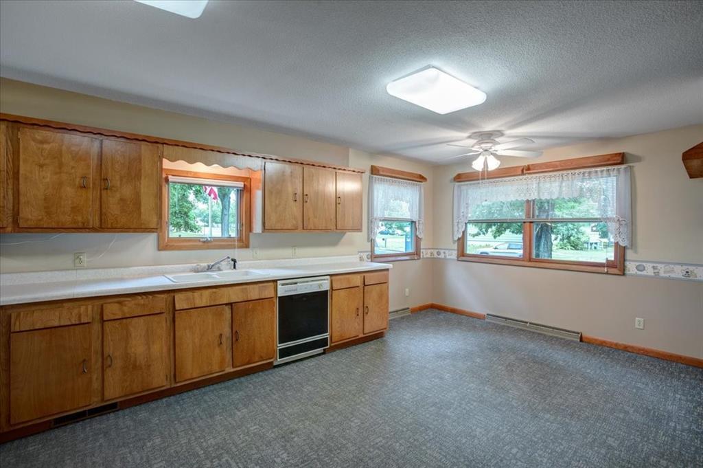 2216 3rd Street E Property Photo 13