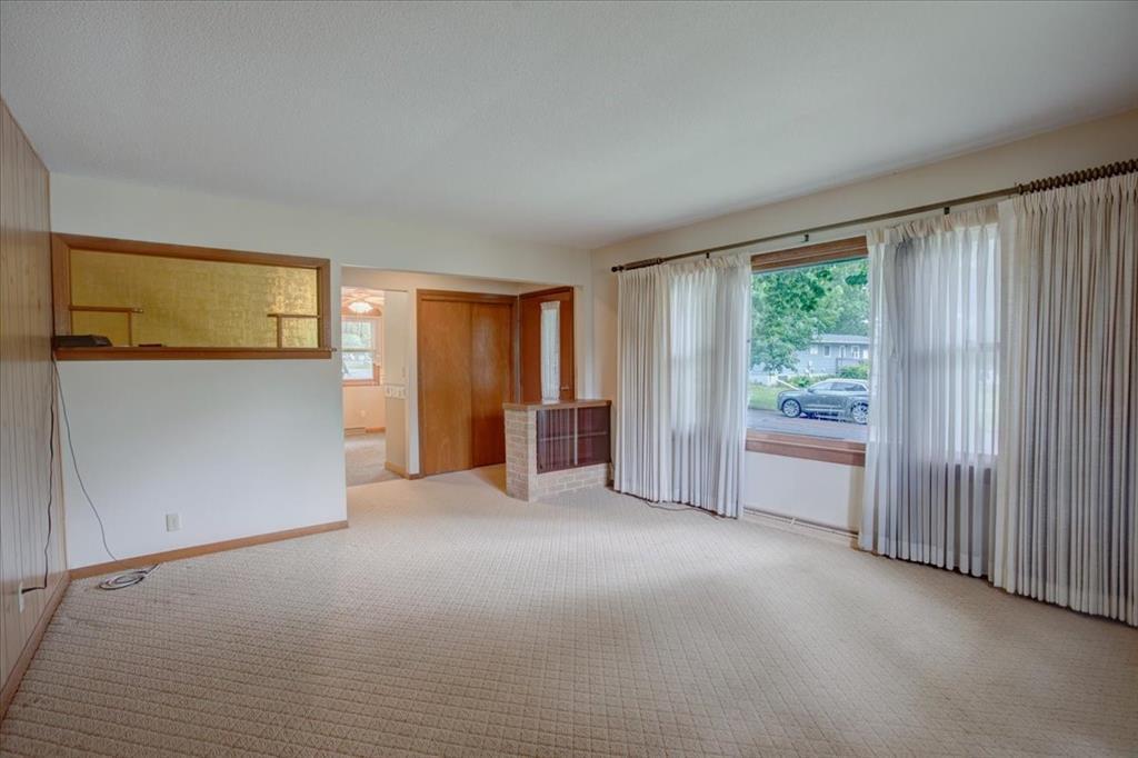 2216 3rd Street E Property Photo 16
