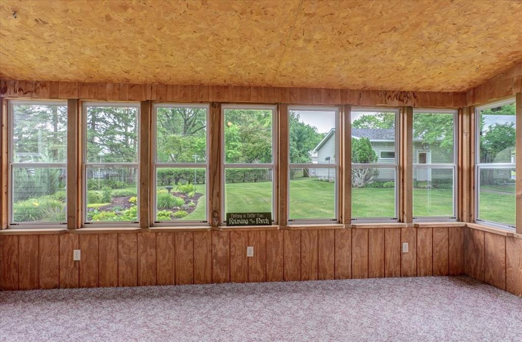 2216 3rd Street E Property Photo 23