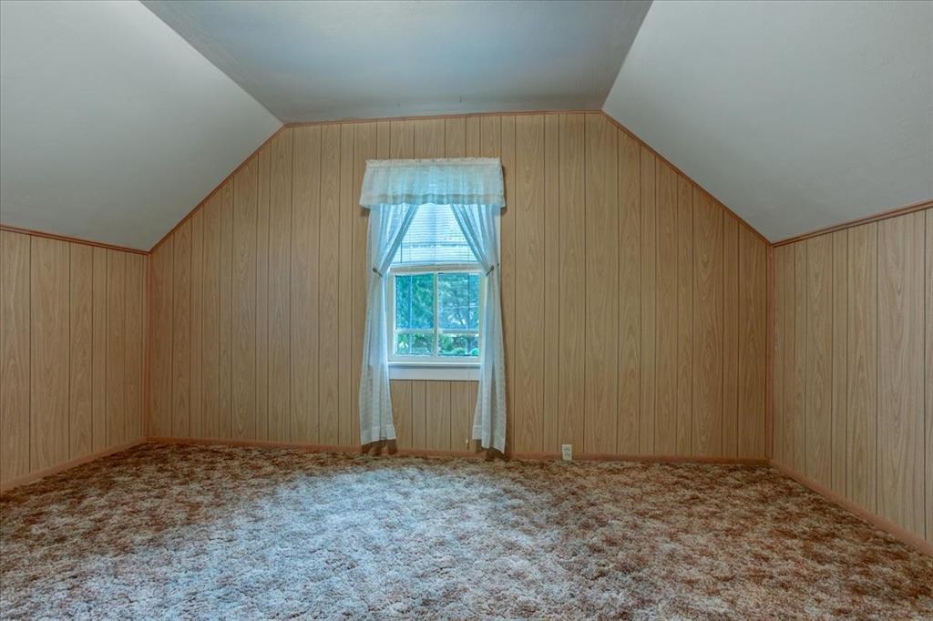 2216 3rd Street E Property Photo 31