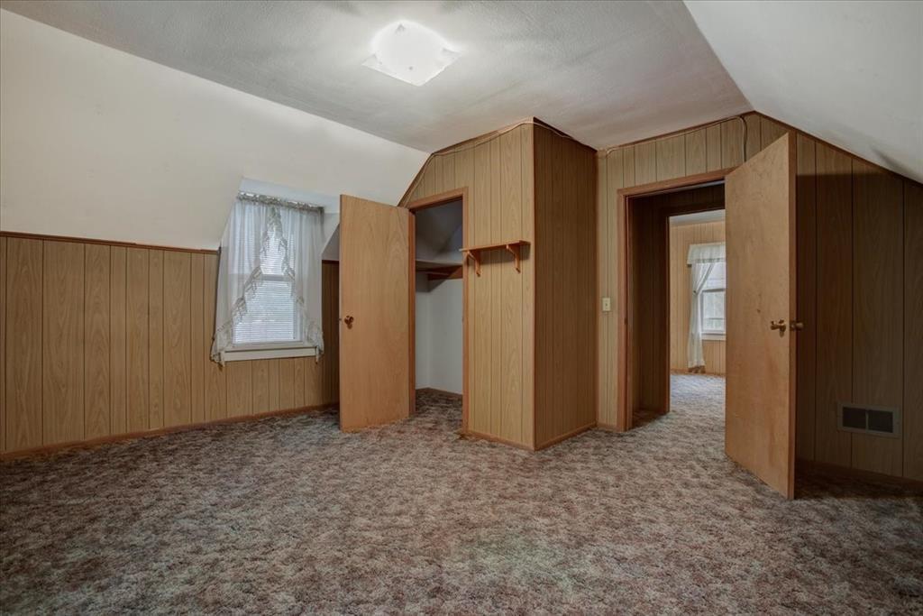 2216 3rd Street E Property Photo 35