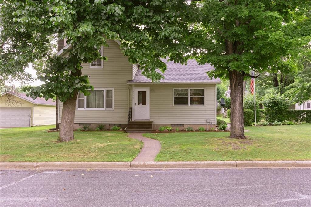 2216 3rd Street E Property Photo 49