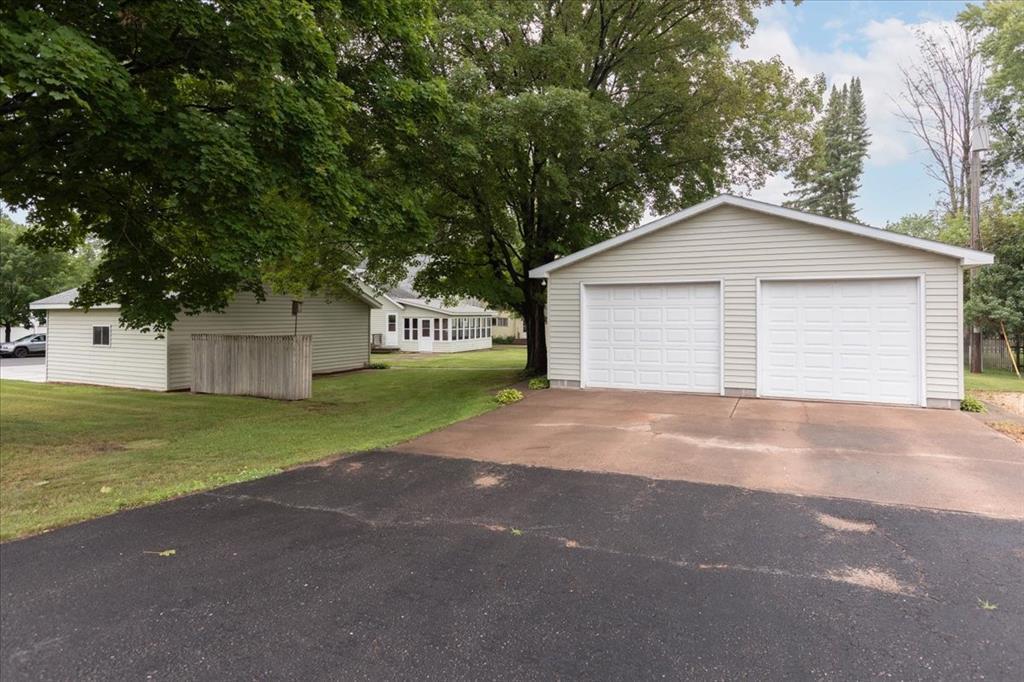 2216 3rd Street E Property Photo 53