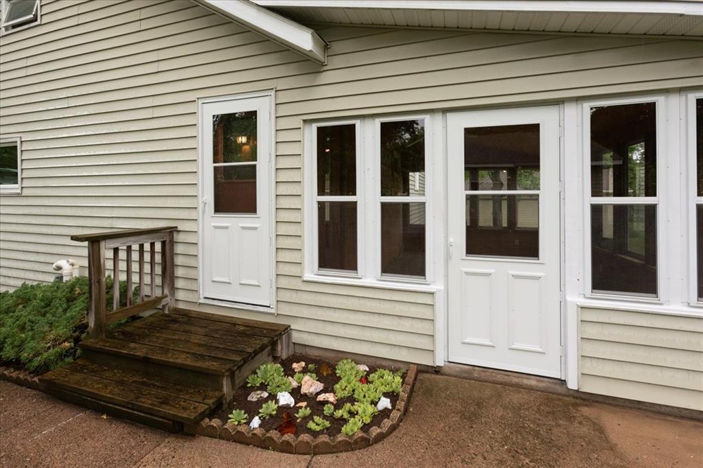 2216 3rd Street E Property Photo 58