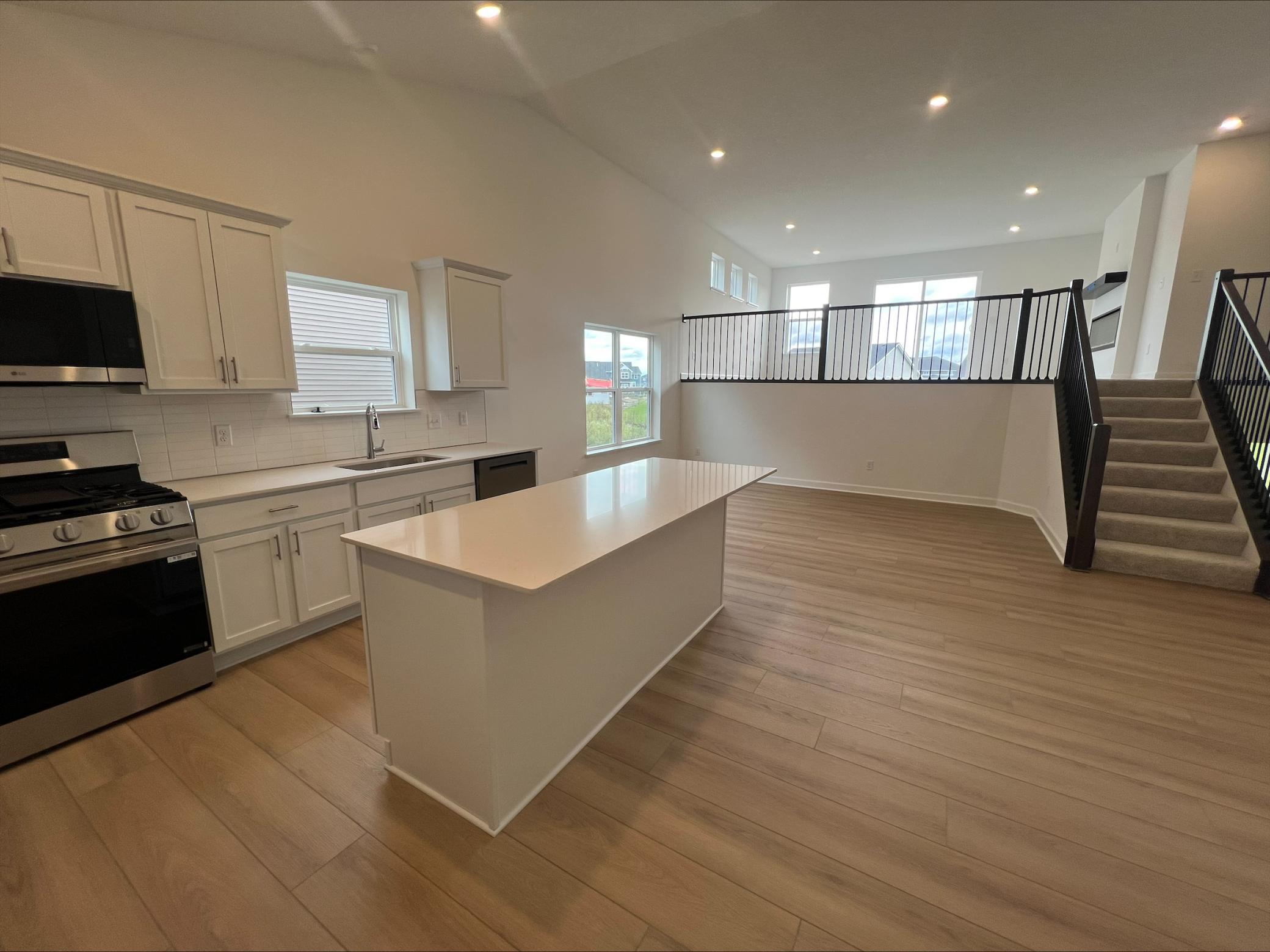 7461 Lotus Lane Property Photo 3