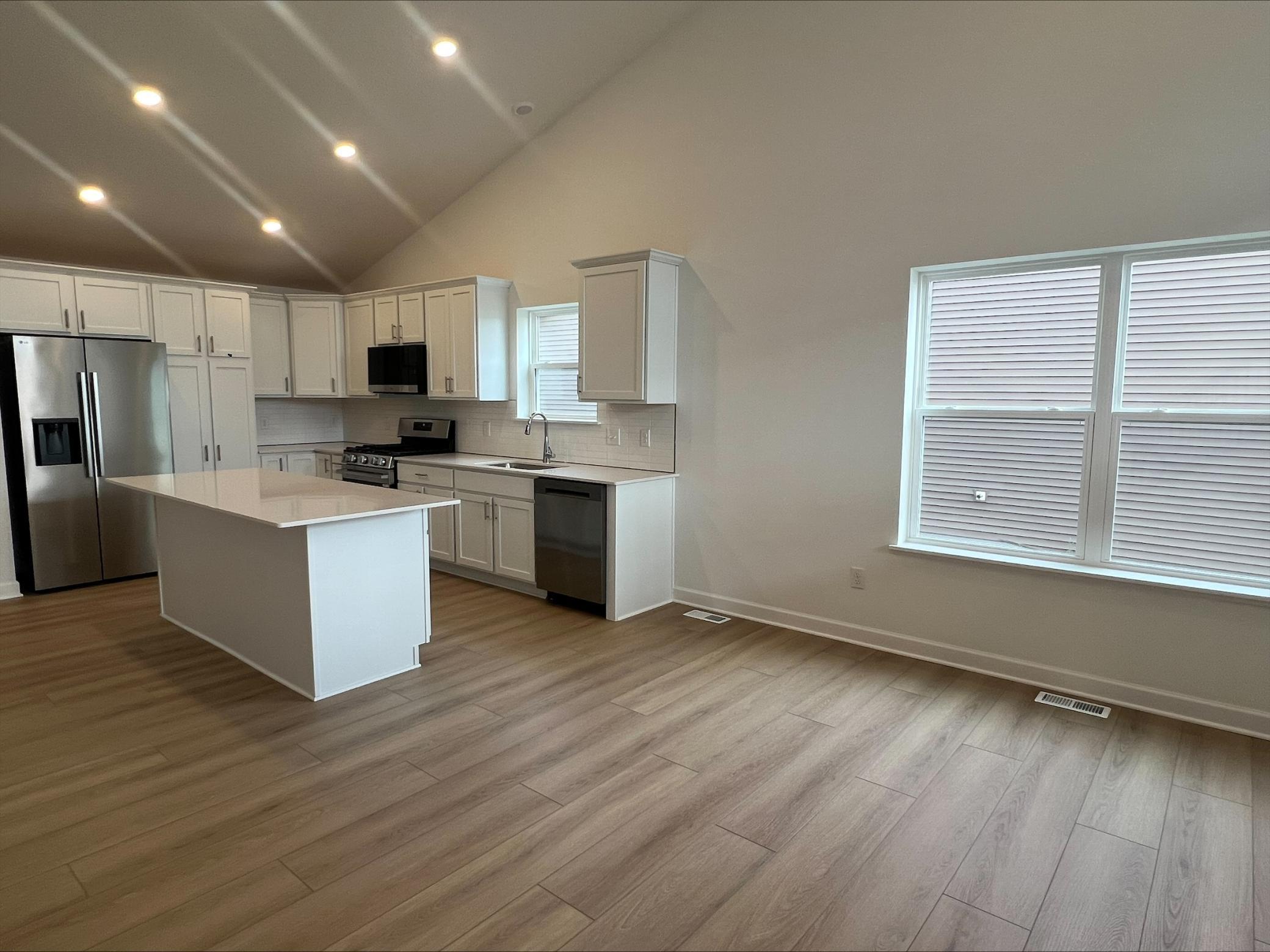 7461 Lotus Lane Property Photo 4