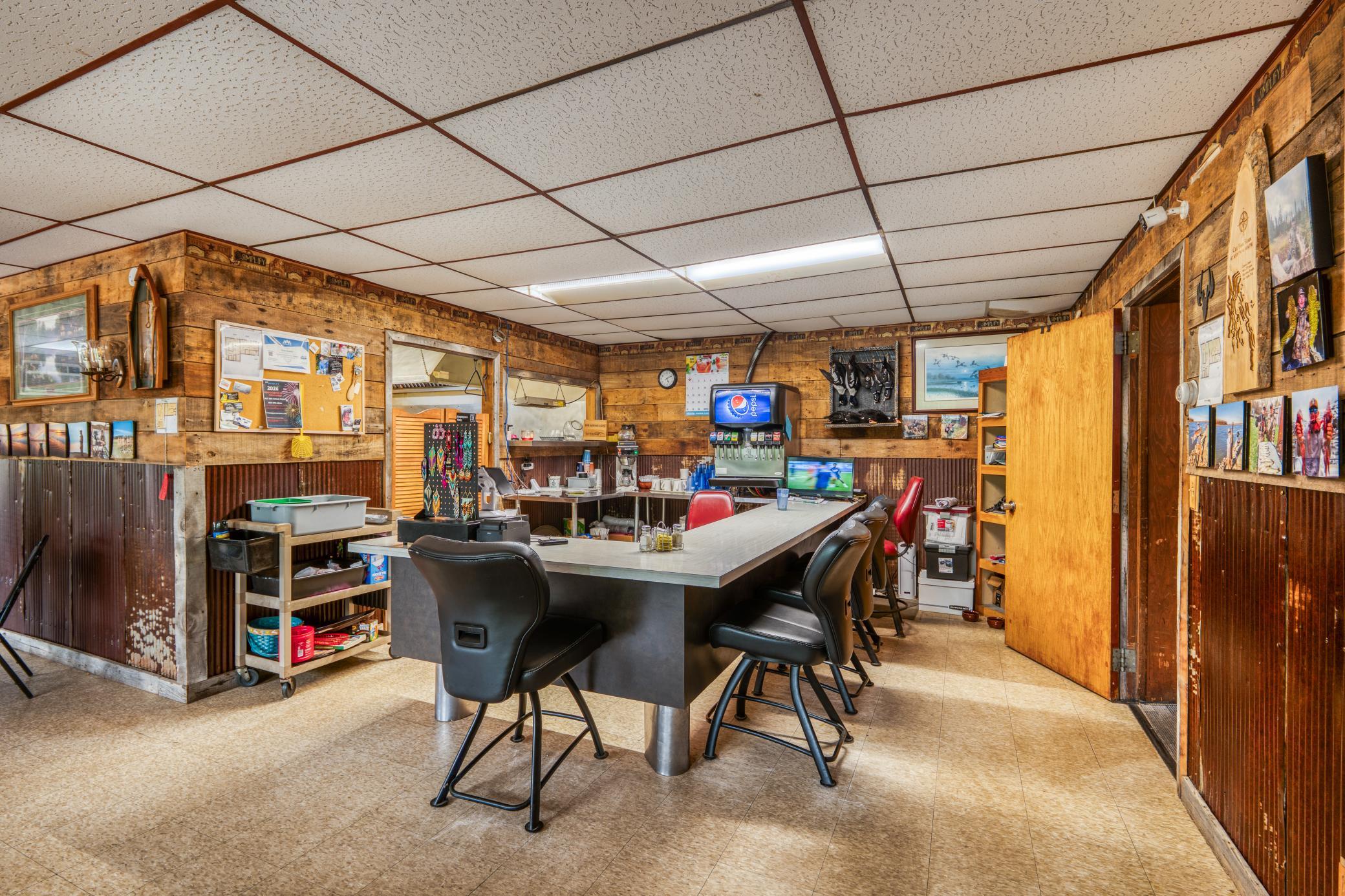 3 County 8 Property Photo 31