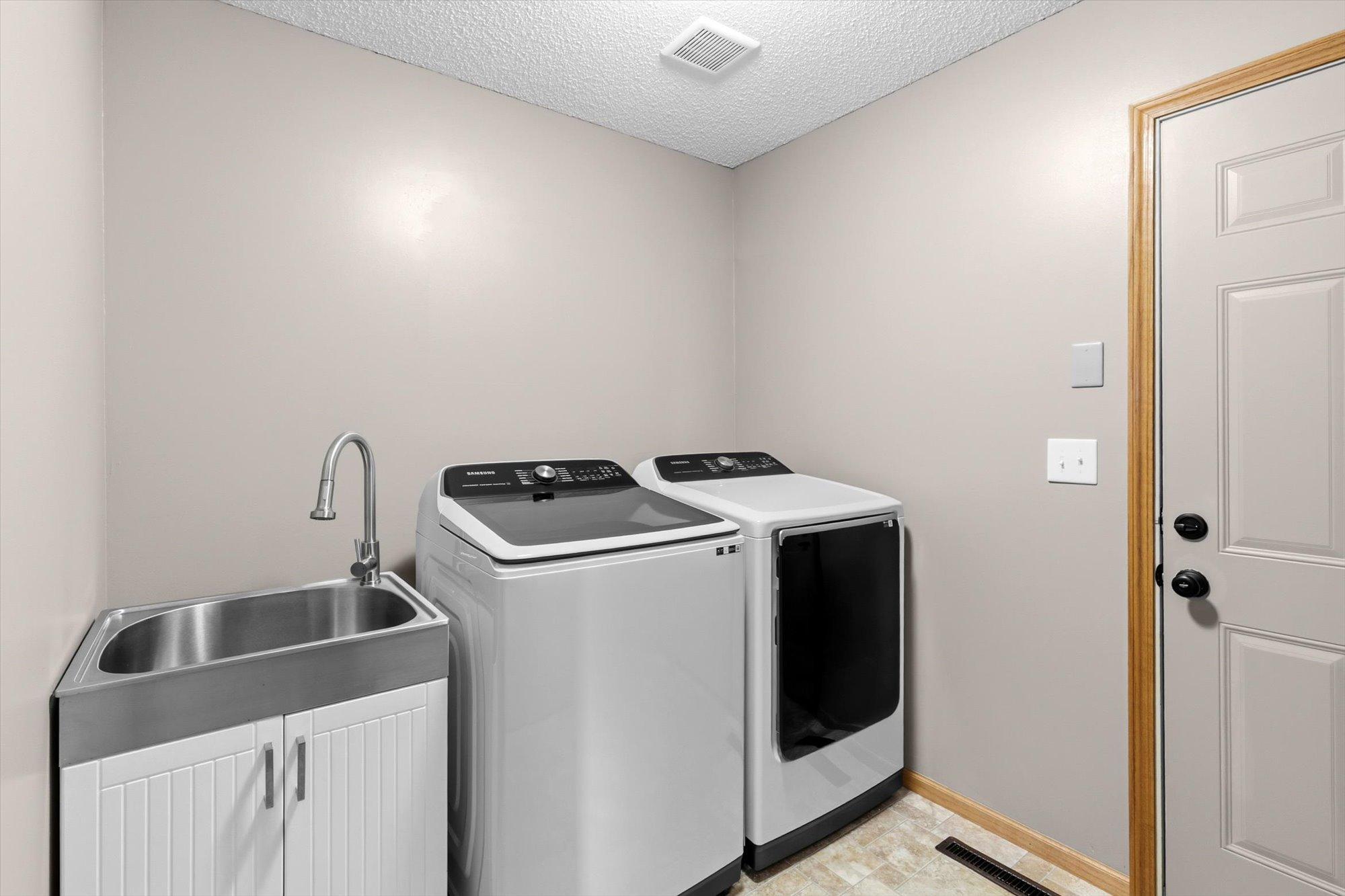 3554 122nd Circle Ne Property Photo 13