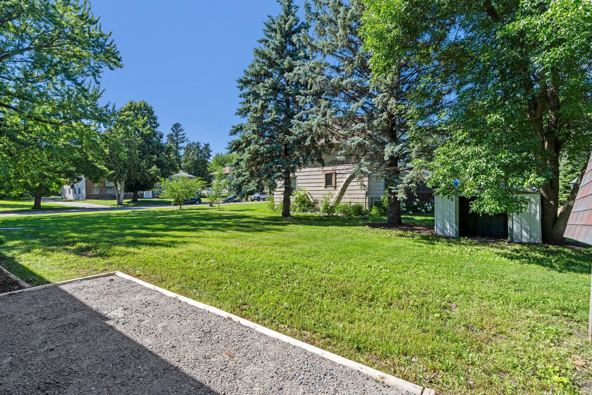 451 Birch Avenue W Property Photo 10