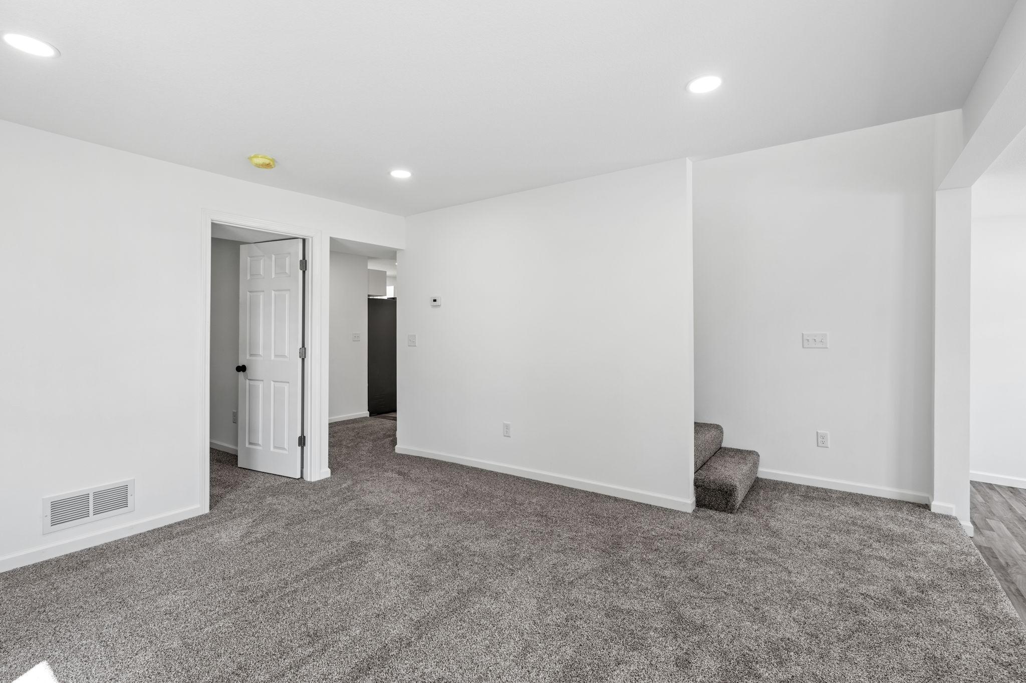 451 Birch Avenue W Property Photo 16