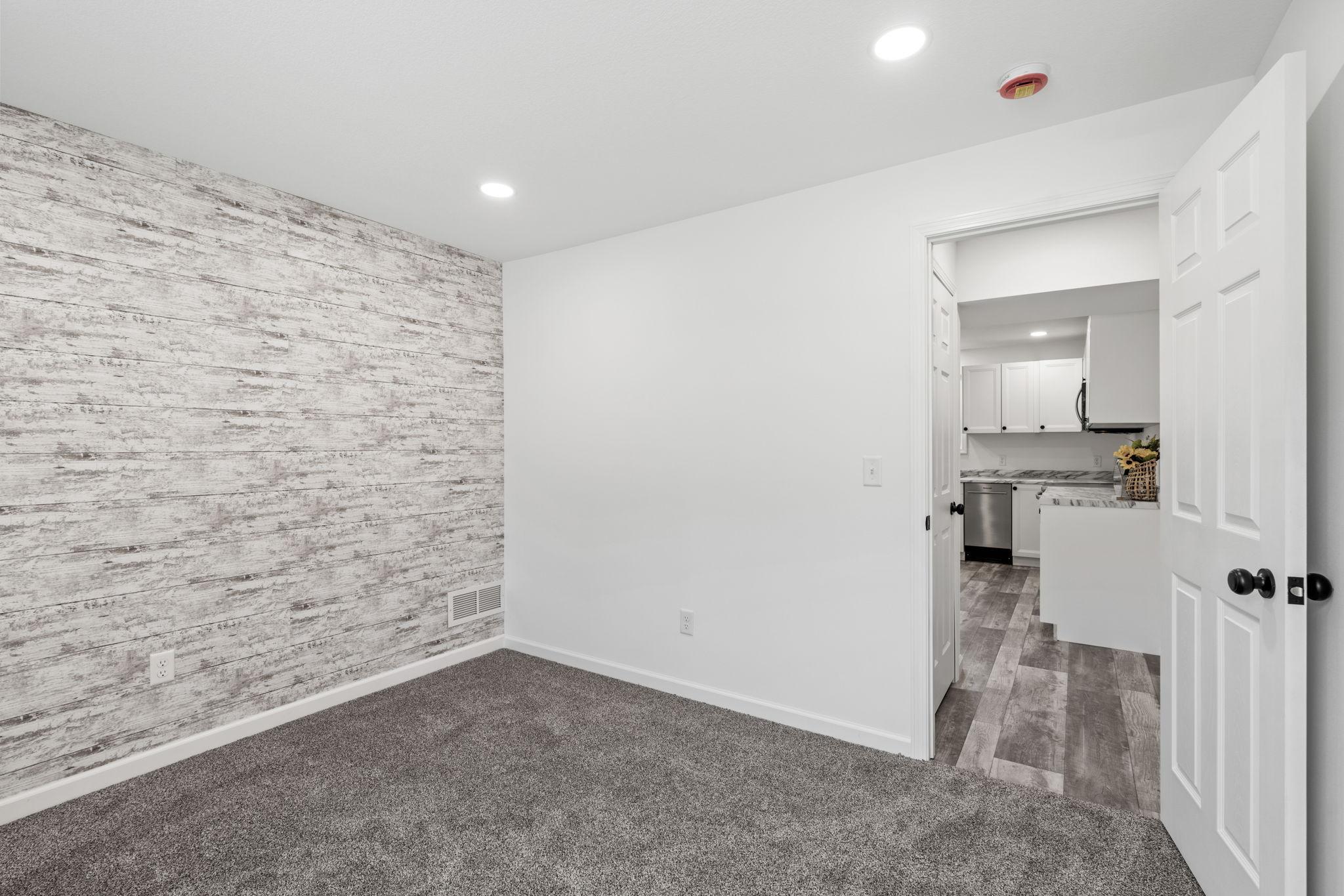 451 Birch Avenue W Property Photo 30