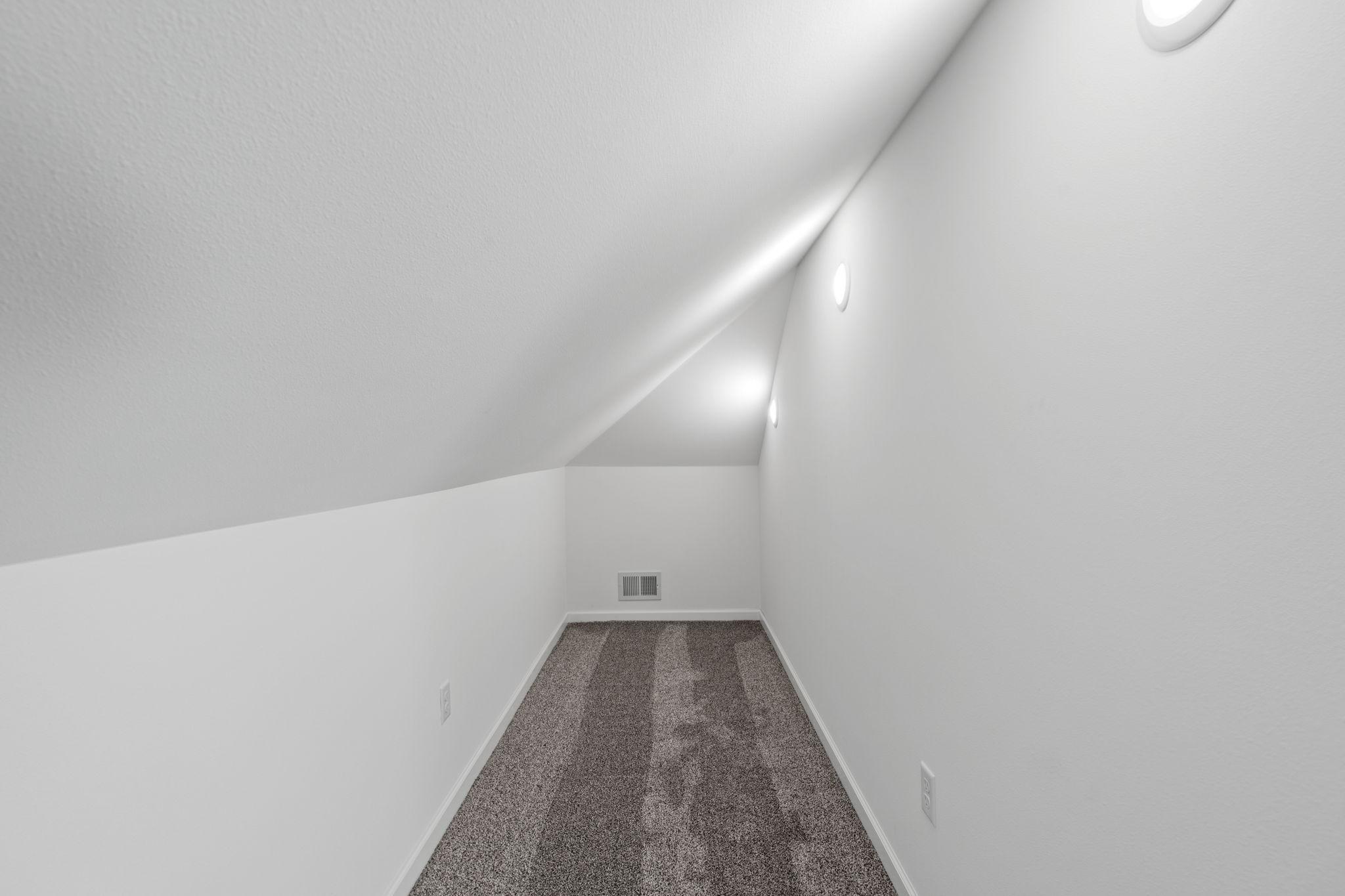 451 Birch Avenue W Property Photo 41