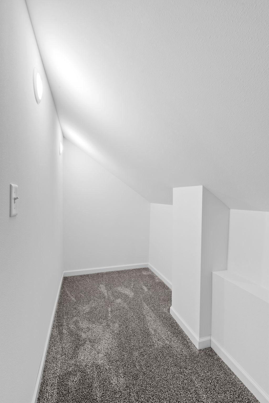451 Birch Avenue W Property Photo 46