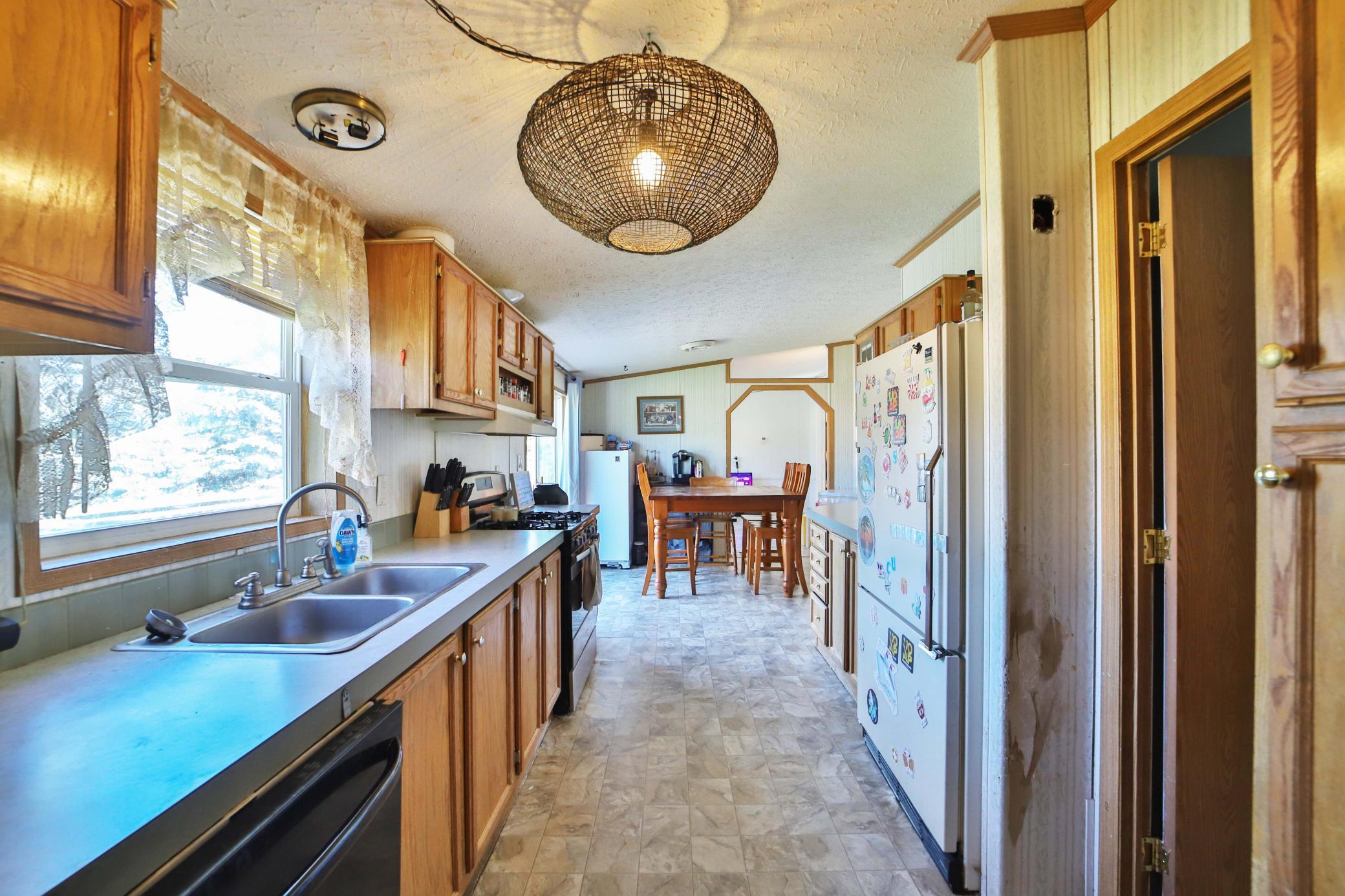 6514 Estate Drive Property Photo 3