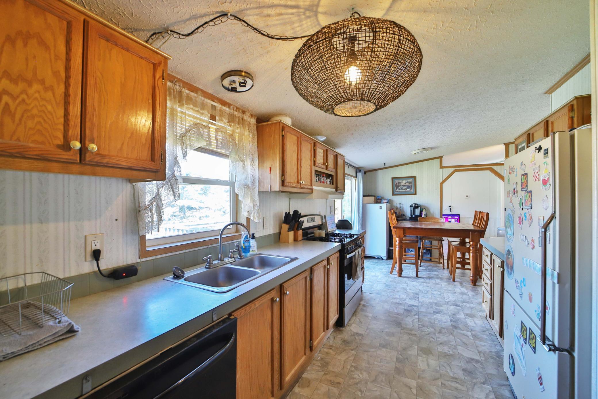 6514 Estate Drive Property Photo 4