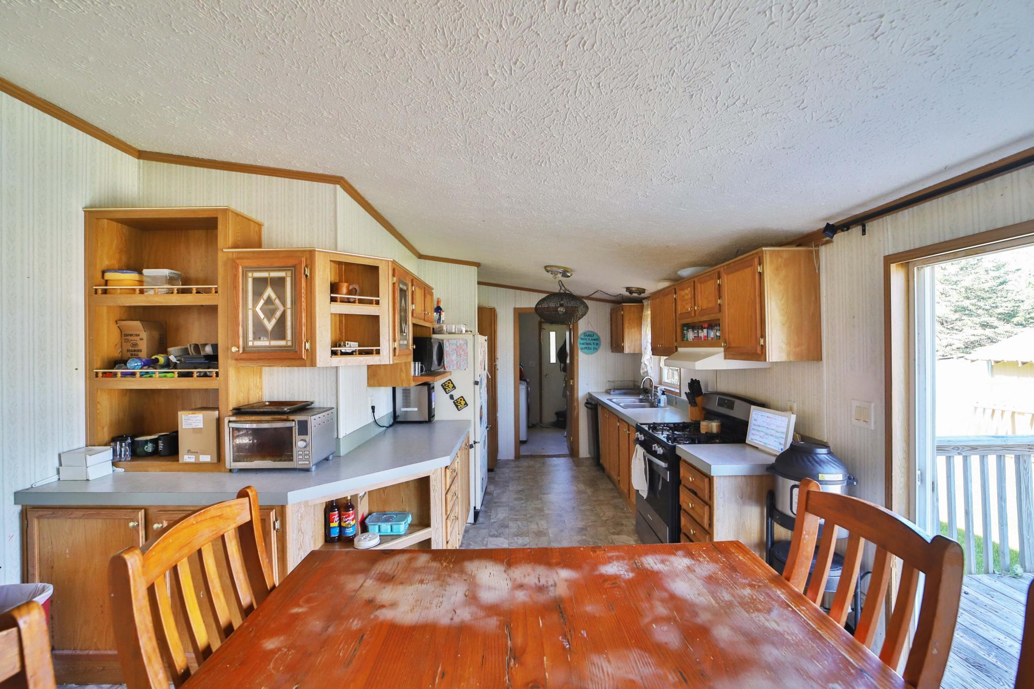 6514 Estate Drive Property Photo 10