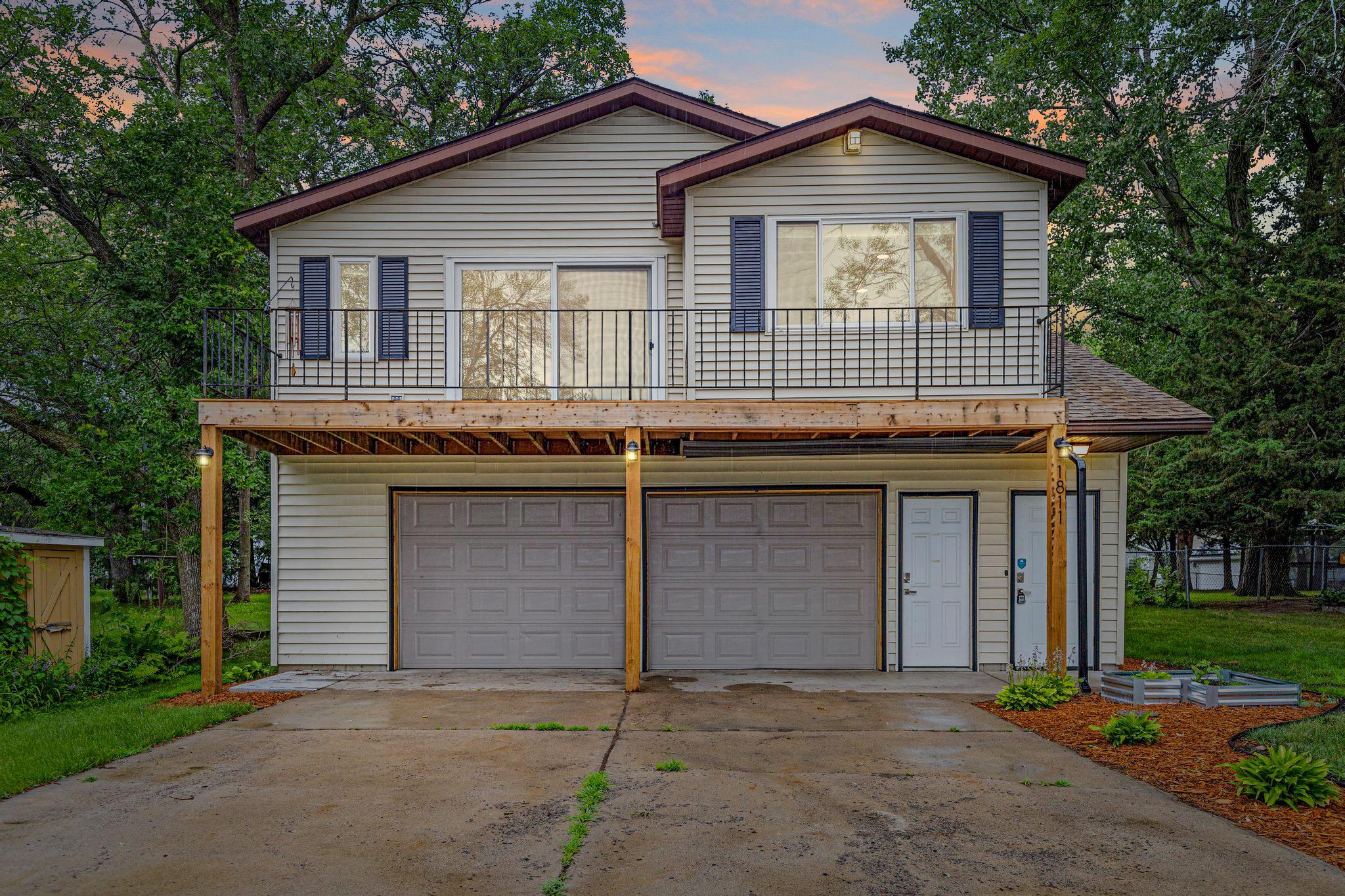 1811 Golf Street Property Photo 1