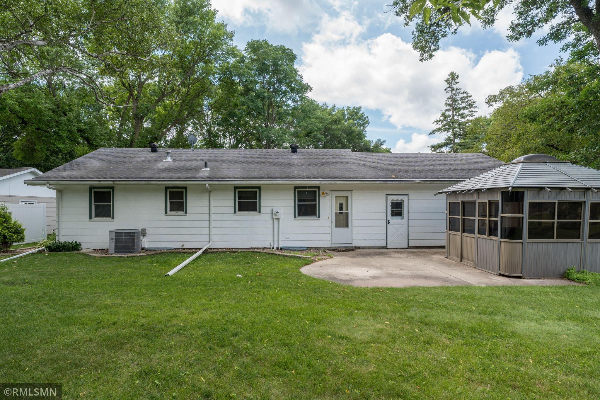 1506 James Drive Property Photo 5