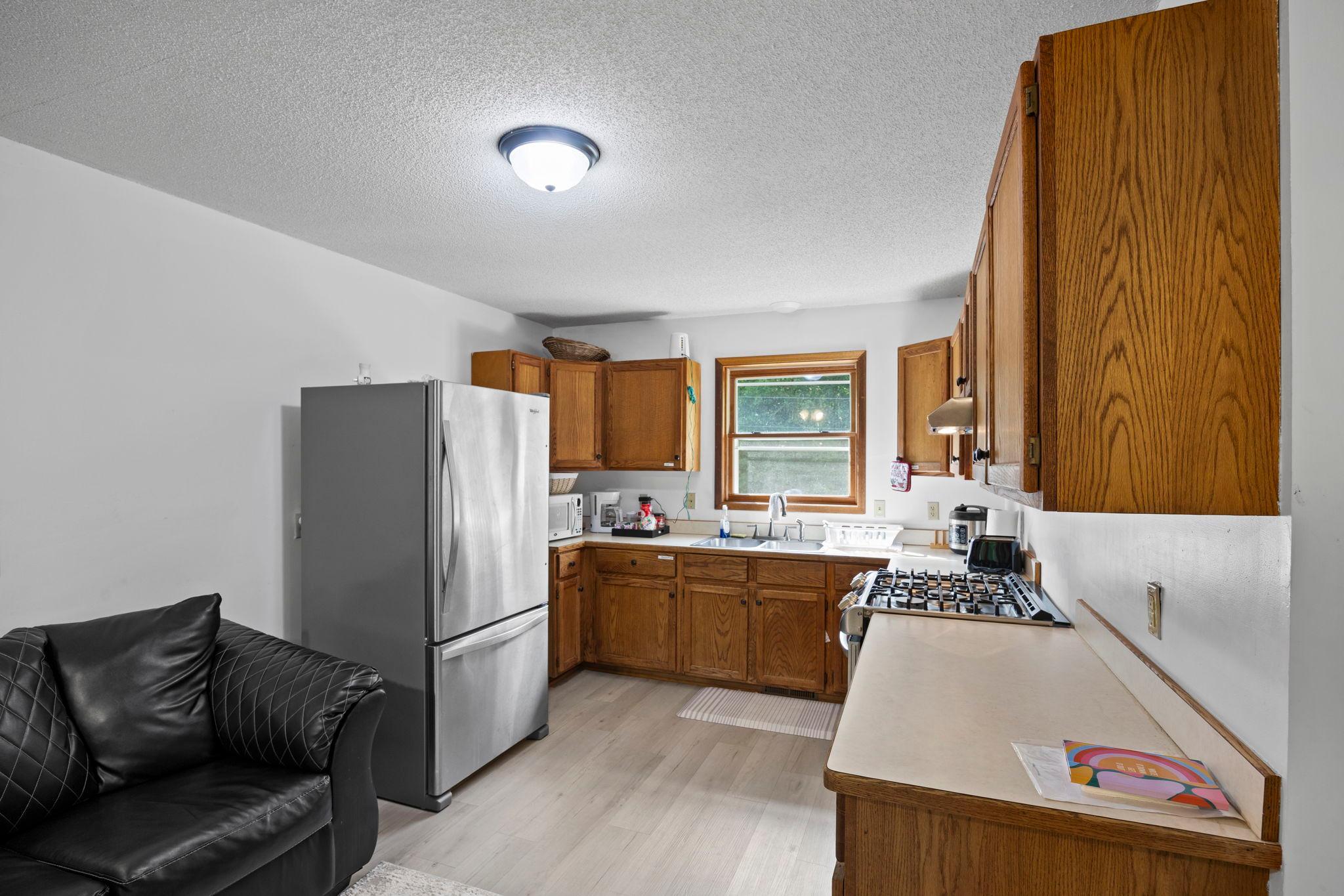15280 Canyon Way Property Photo 5