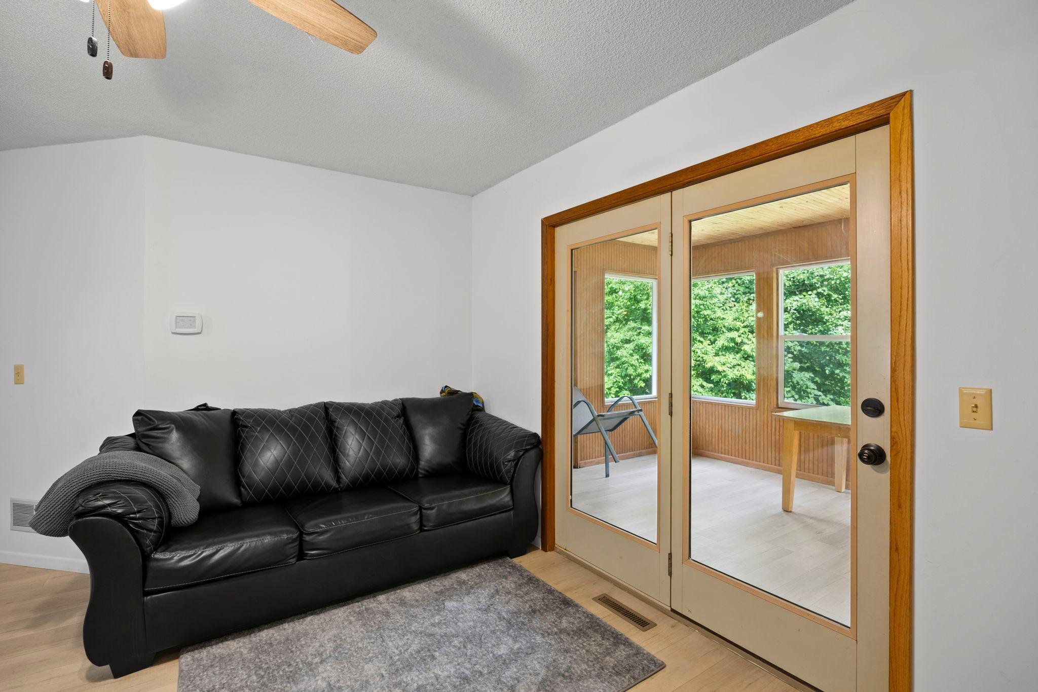 15280 Canyon Way Property Photo 8