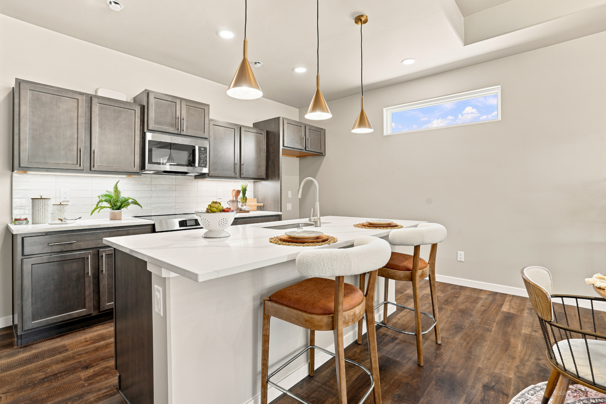 1046 36th Street W Property Photo 1