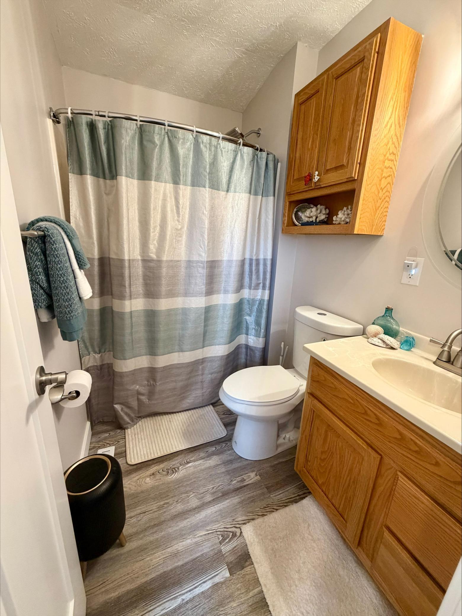 2111 Excalibur Road Property Photo 4