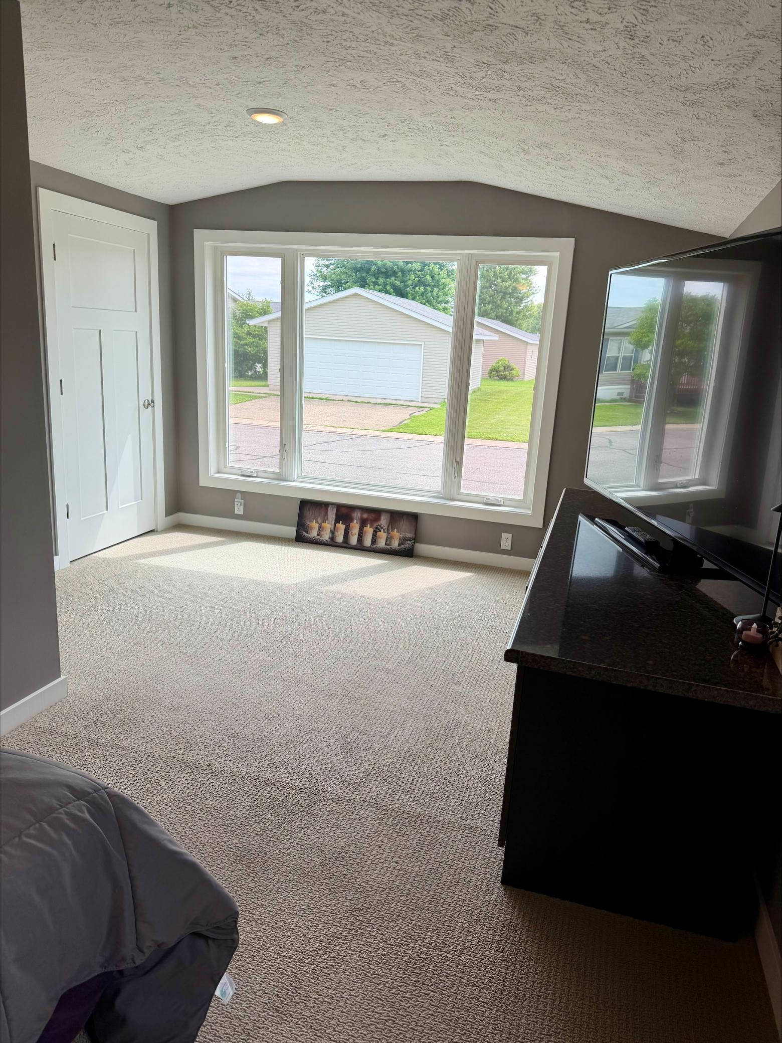 2111 Excalibur Road Property Photo 6