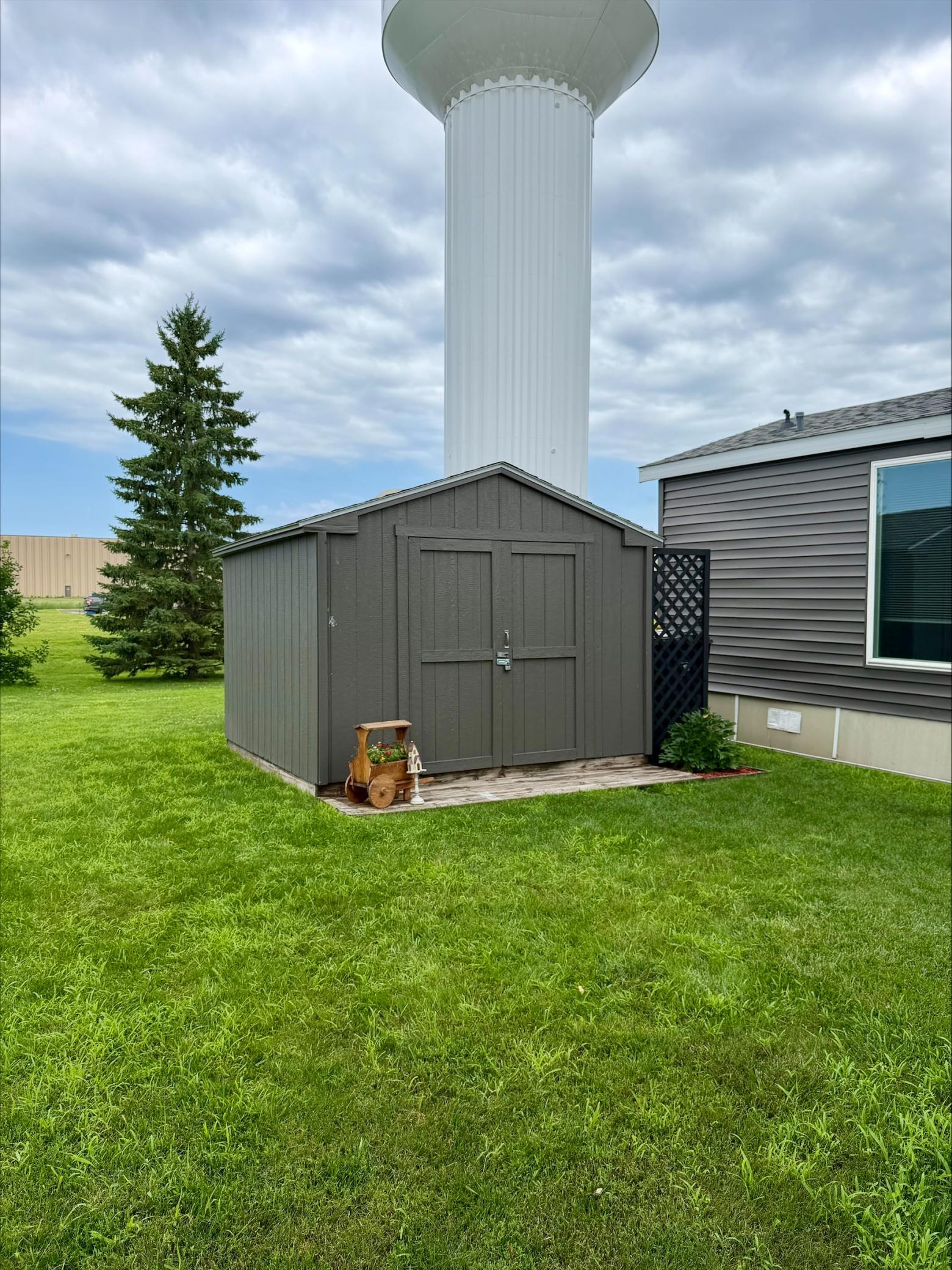 2111 Excalibur Road Property Photo 10