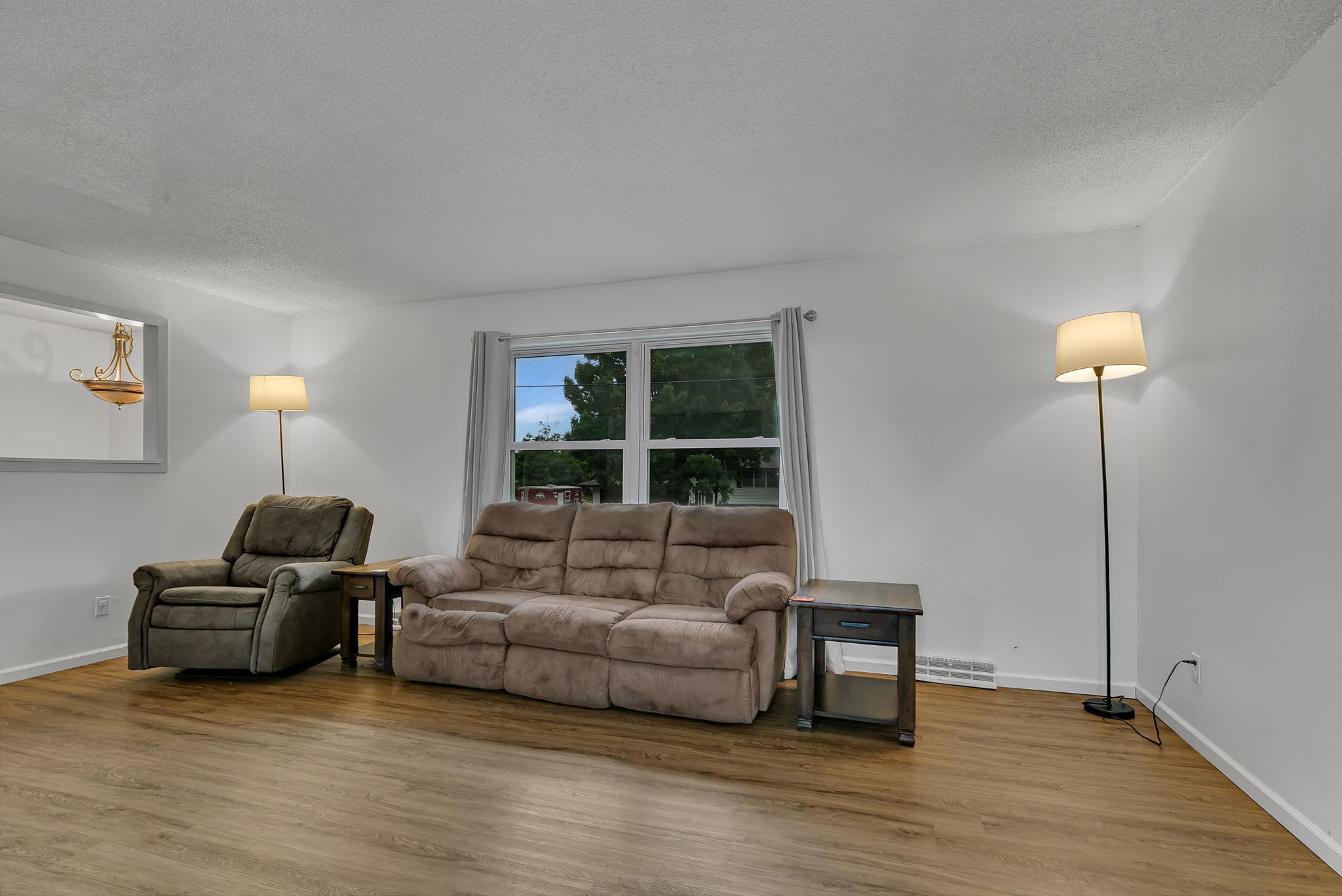 105 Barracuda Avenue Se Property Photo 5