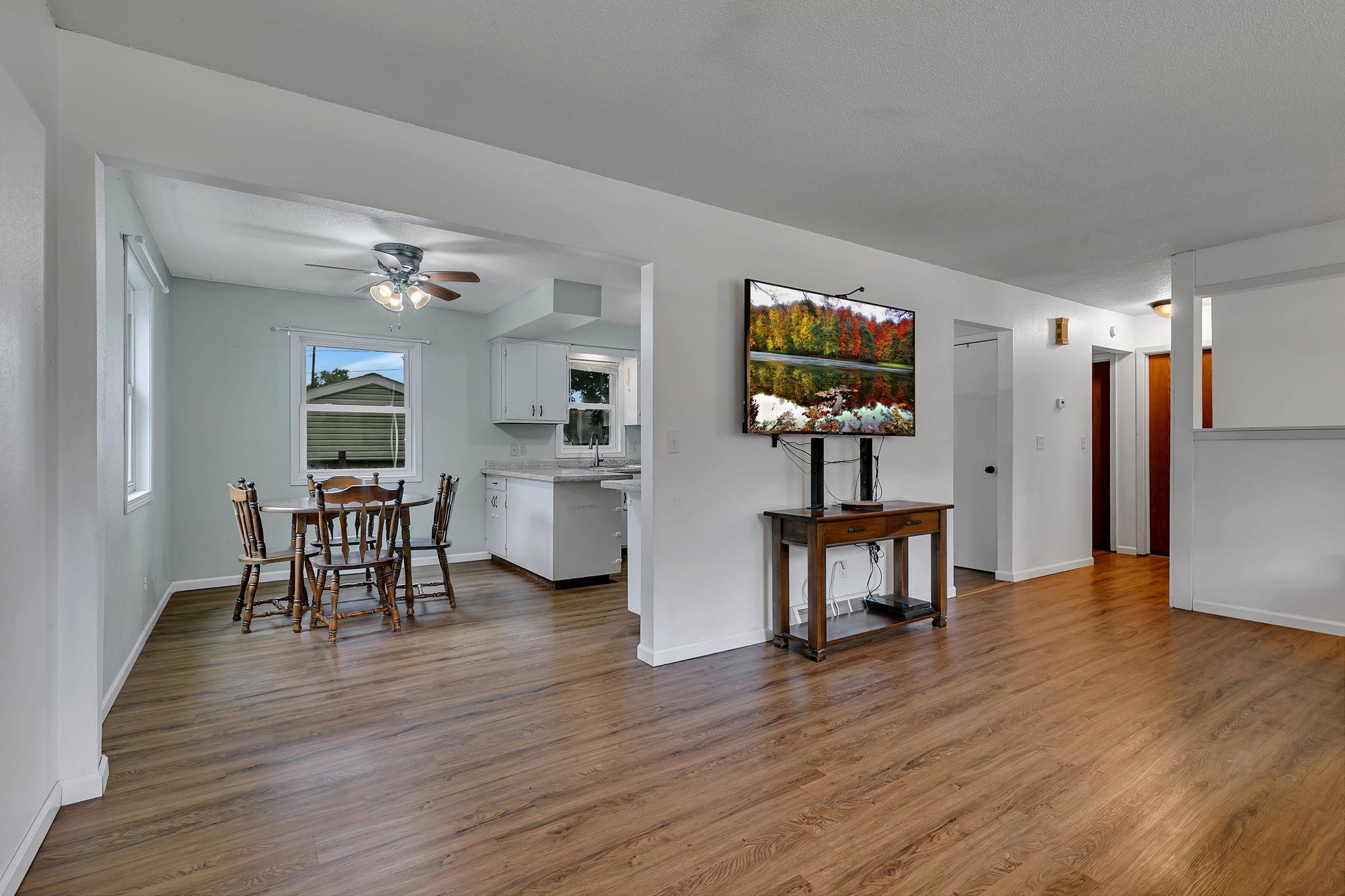 105 Barracuda Avenue Se Property Photo 6