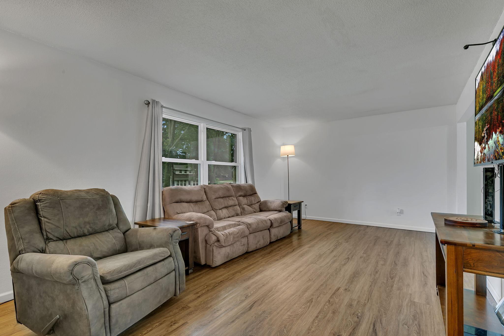 105 Barracuda Avenue Se Property Photo 7