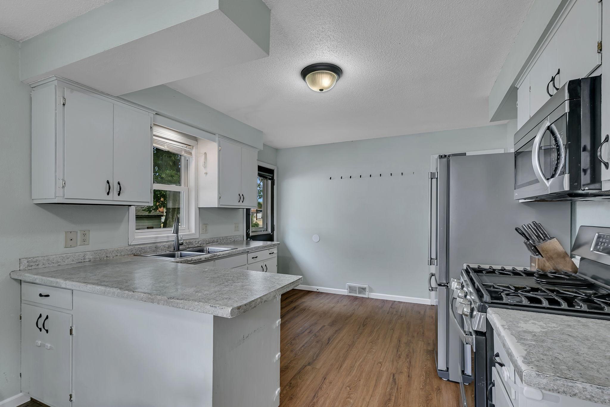 105 Barracuda Avenue Se Property Photo 12
