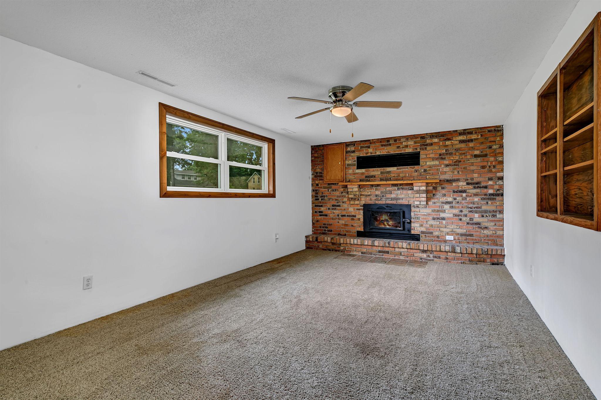 105 Barracuda Avenue Se Property Photo 18